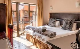 Easy Overnight In Bloemfontein